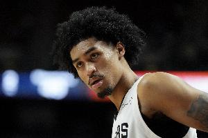 PG模拟器-惨不忍睹!半场榜眼哈珀7中1拿4分 14号秀C-布莱恩特8中1得3分